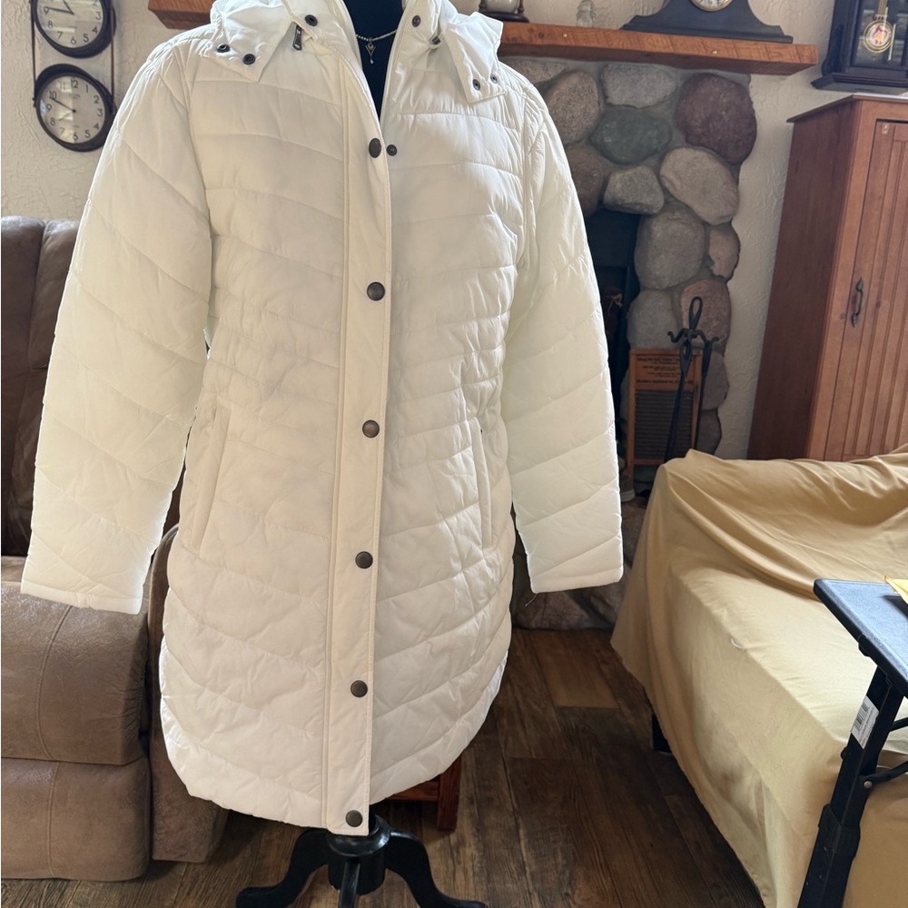 Tek Gear Women's White Puffer Jacket